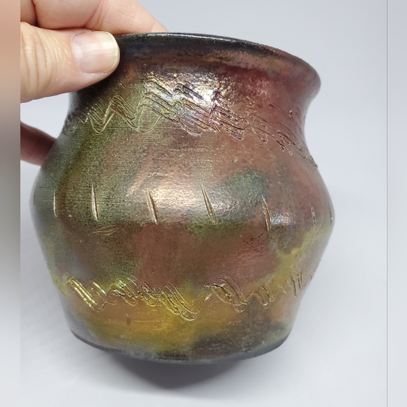 Raku Style Pottery 4 1/2"  Planter - Signed "Erin '01" Pre-Owned - Picture 8 of 12